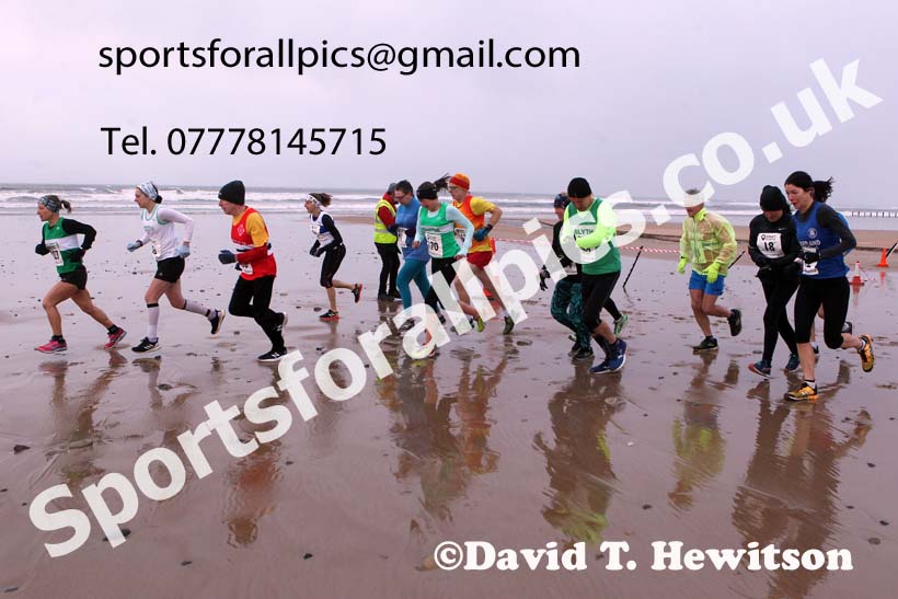 The 2021 Blyth Sands Race, December 5th. Photo: David T. Hewitson/Sports for All Pics